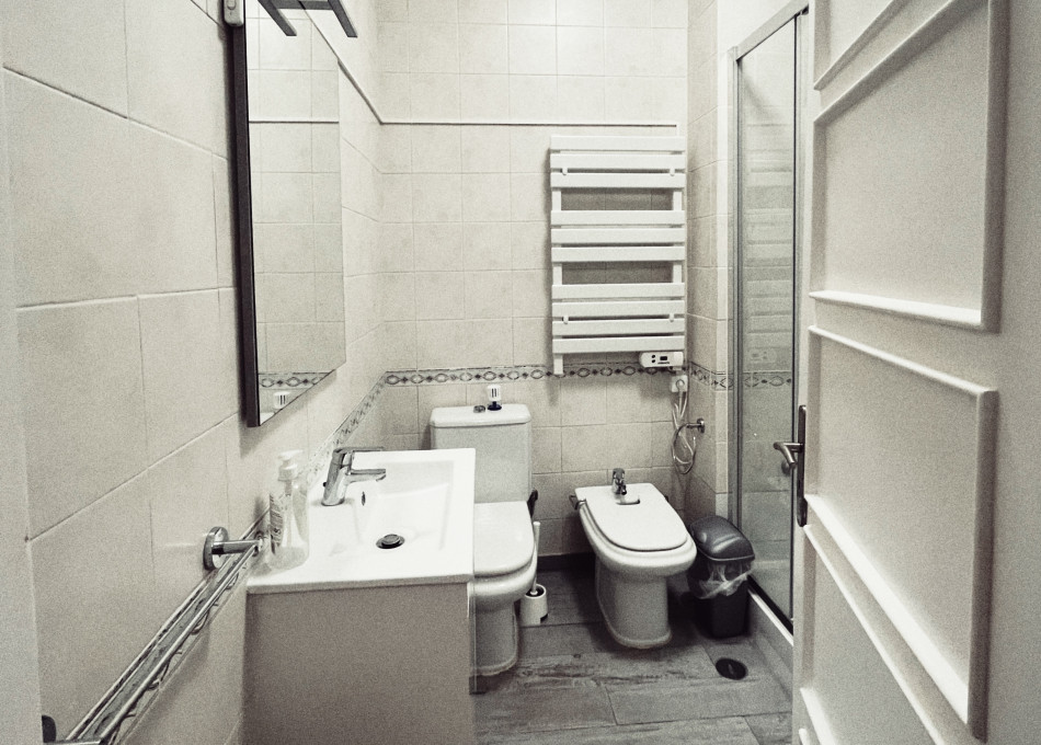 Private double room with shared bathroom #1